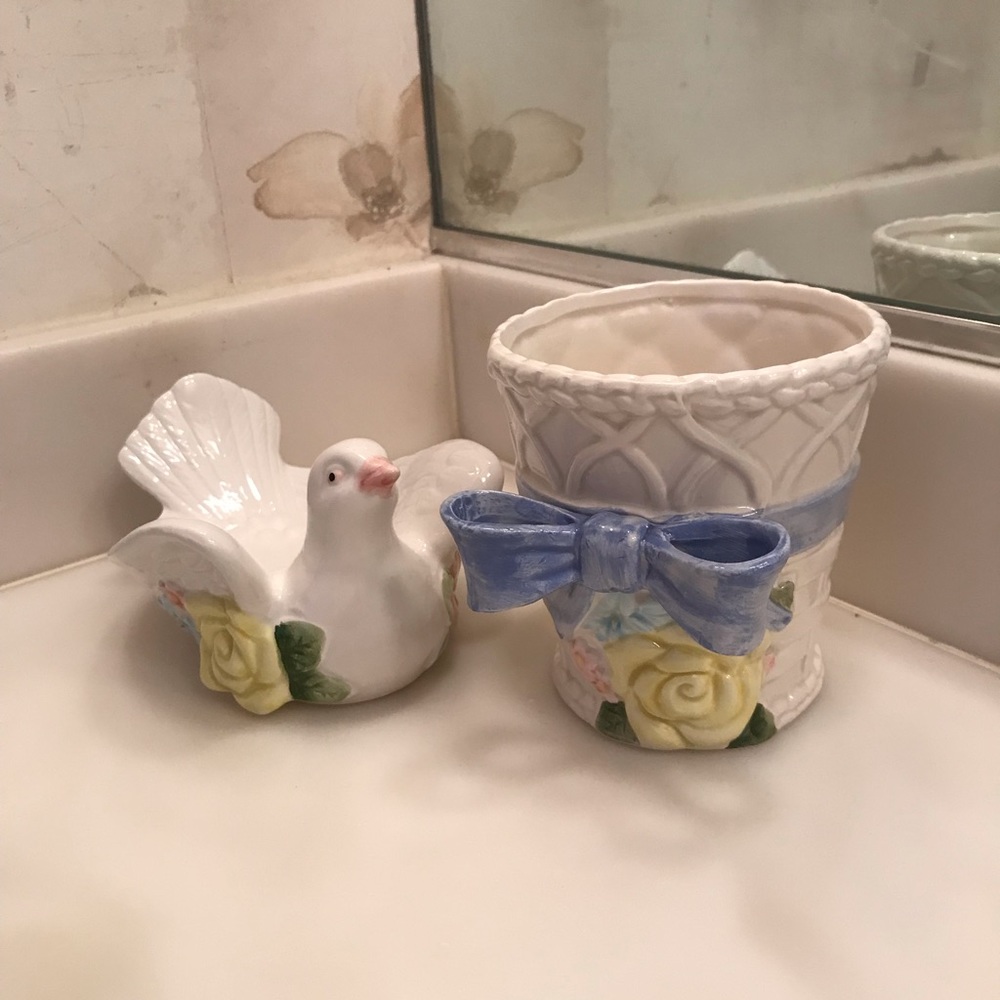 FITZ AND FLOYD NWT SOAP DISH AND TUMBLER New (Old Stock) in box. - Picture 2 of 16